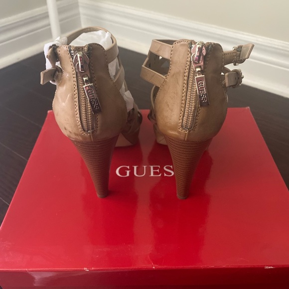 Brand nee Guess platforms - Picture 4 of 5